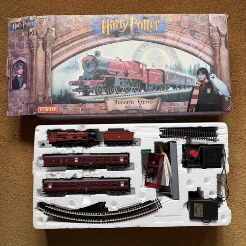 Hornby r1025 hogwarts express - hornby,