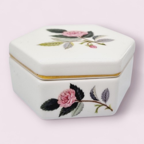 Wedgwood hathaway rose trinket - rose,