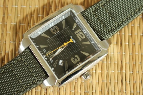 Stock tissot quadrato green - quadrato,