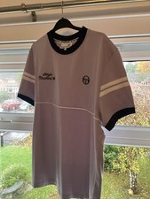 Sergio Tacchini Men's T-Shirt XL. Beautiful Vintage Style Very Cool 