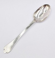 18TH CENTURY CHANNEL ISLANDS SOLID SILVER TREFID SPOON c1710 LOUIS POIGNAND?
