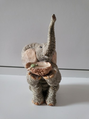 Tuskers elephant william - tuskers,