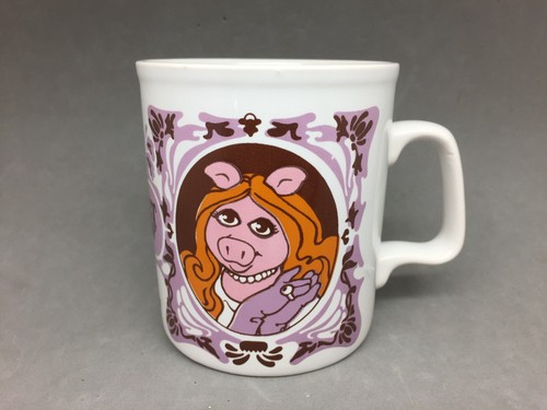 Muppet show 1978 miss piggy - muppet,