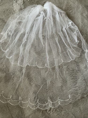 Bridal veil white with - veil,