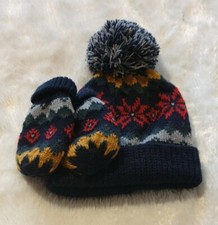 Primark Bobble Hat & Mittens