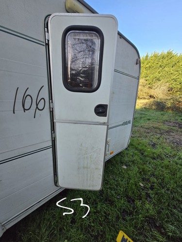 Caravan motorhome campervan - caravan,