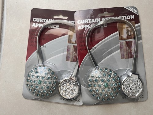Pair curtain attraction - pair,