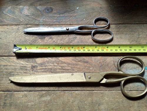 Vintage heavy scissors - 2, x