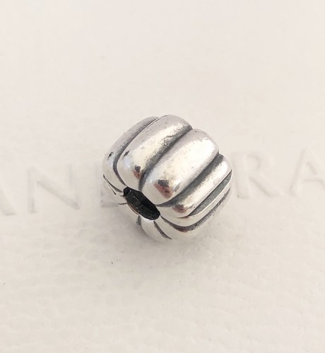 Pandora ribbed stopper clip - stopper,