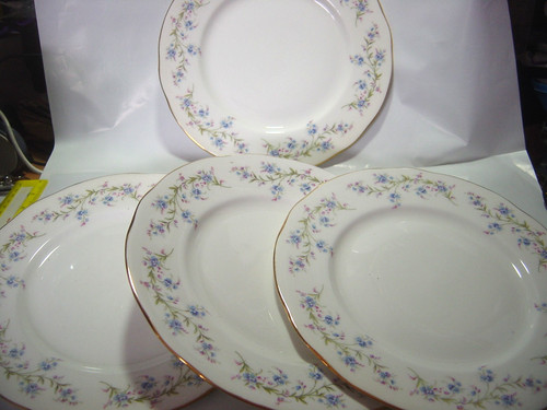 Four vintage duchess - four-vintage-"duchess, "bone