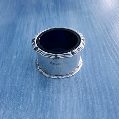 Solid silver salt with - ,