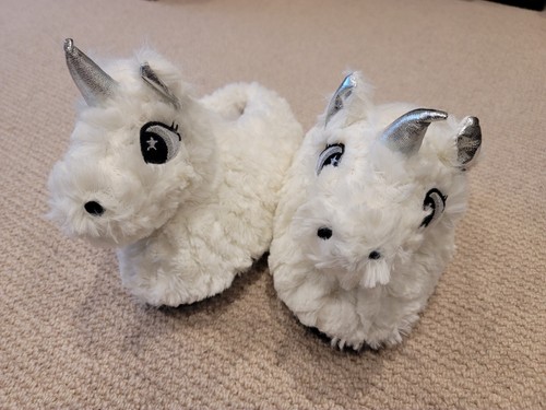 Unicorn slippers - 3d,