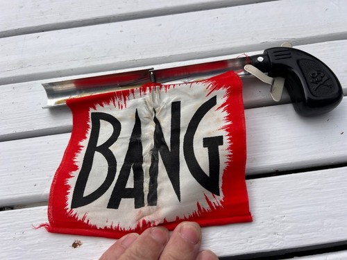 Vintage 1970s bang flag gun - 1970s,