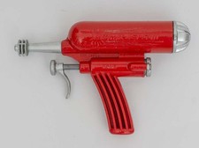 ULTRA RARE ENGLISH CRESCENT TOYS DIECAST METAL ATOMIC JET RAYGUN