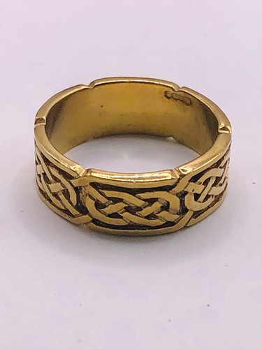 9ct gold celtic ring - 9ct, wide