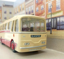 OO Gauge 1:76 Scale Model Railway Vintage BLACKPOOL Hebble Passenger Bus Coach