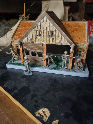 Painted british soldiers - painted,
