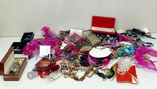 5kg job lot mixed costume - mixed,