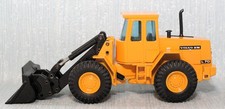 JOAL1 234 1:50 SCALE  VOLVO BM