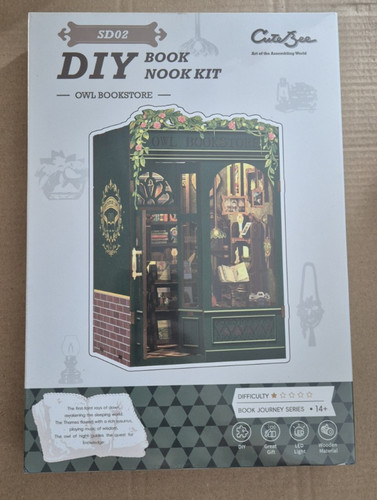 Cutebee book nook - cutebee, owl
