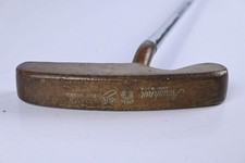 Acushnet Bullseye Putter / 35