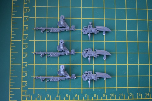 Warhammer 40k adeptus custodes - warhammer,