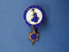 CADBURYS COCOCUB VINTAGE PRE-WAR ENAMEL COLLECTORS BADGE + VETERANS ATTACHMENT