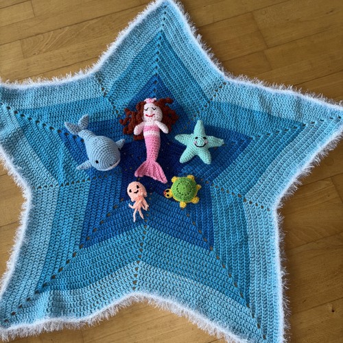 Star baby blanket - star, play