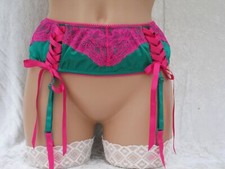 SUSPENDER BELT SIZES 8 10 12