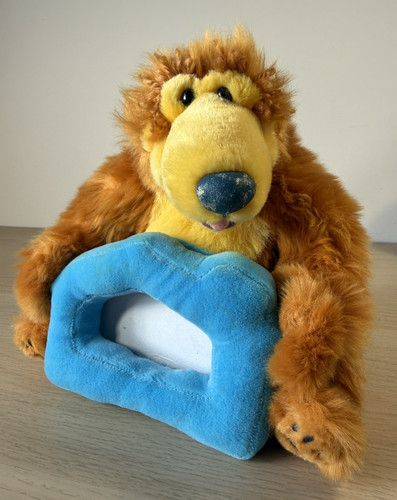 Bear the big - blue, house