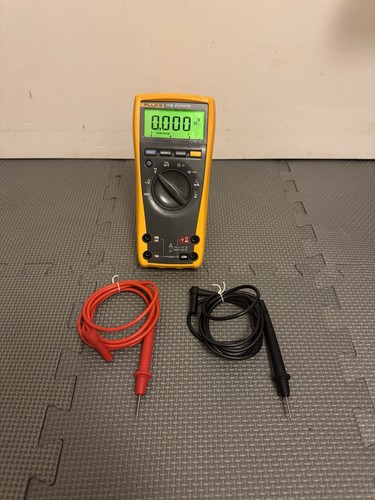 Fluke 1000v digital - 77,