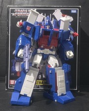 Transformers Masterpiece Ultra