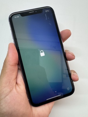 Apple iphone 64gb - 11,