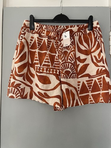 Orange scarf print shorts - tu,