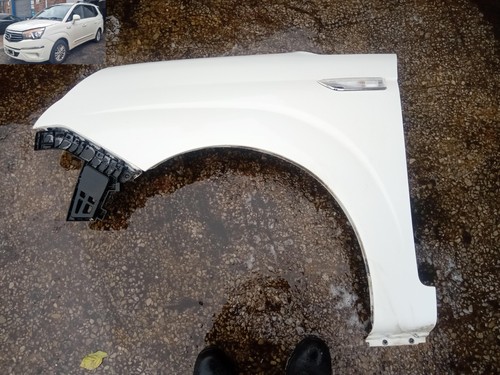 Wing front passenger - nsf, white