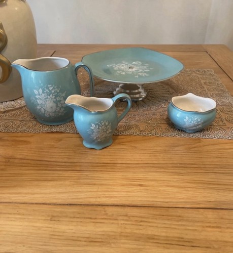 Beautiful vintage royal - royal, winton
