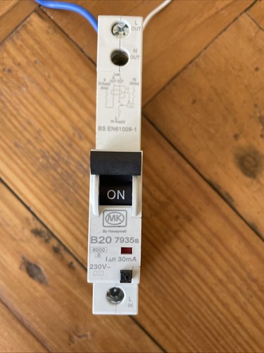 Sentry b20 30ma rcbo - mk,