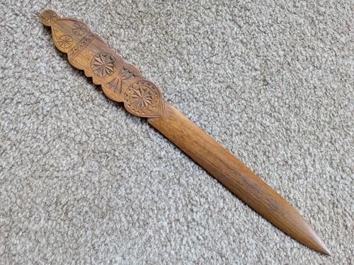 Antique hand carved wooden - antique,