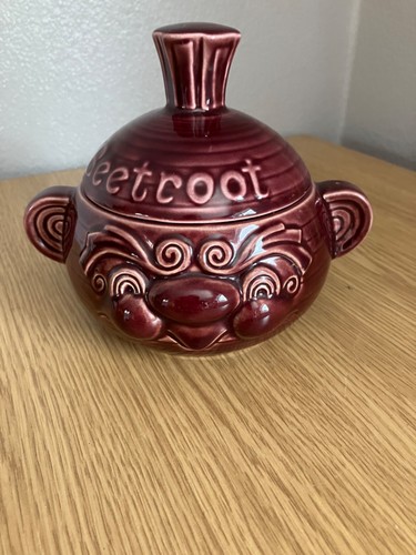 Vintage beetroot character - vintage,