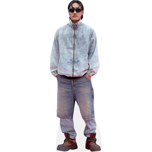 Kim yong woo - life, size