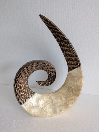 Mod abstract swirl horn - mod,