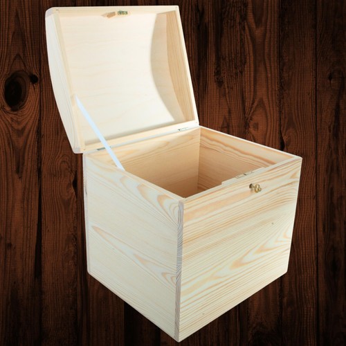 Lockable wooden treasure chest - lockable,