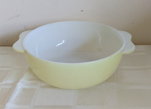 Vintage yellow pyrex casserole - yellow,