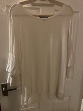 Ladies Jumper In White Flutter