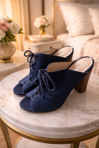 Ladies size shoes guess - 4,