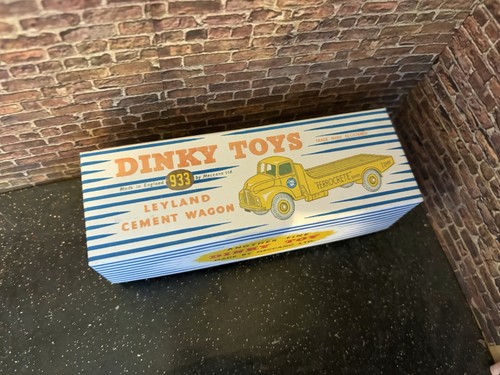 Dinky 933 leyland cement - dinky,