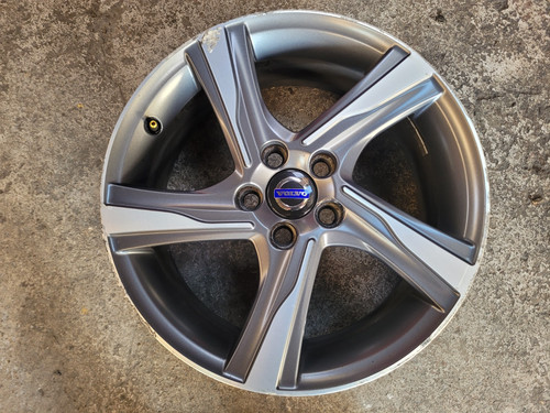 Volvo v40 v60 design - volvo,