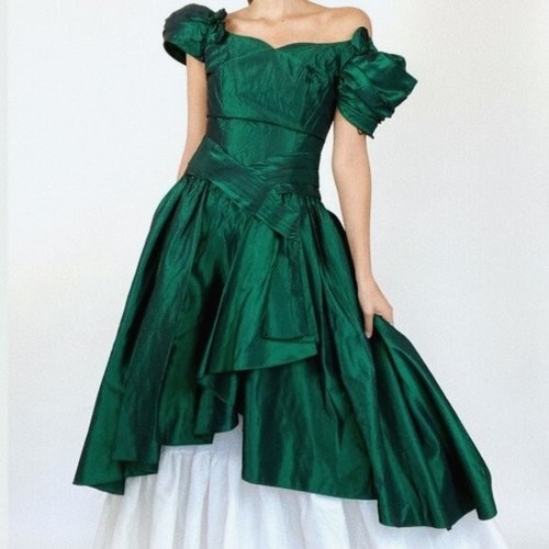 Vintage iridescent green puff - green,