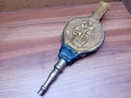 Vintage embossed brass - ​vintage,