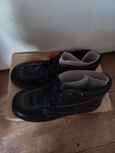 Kicker boots black brand new - kicker,